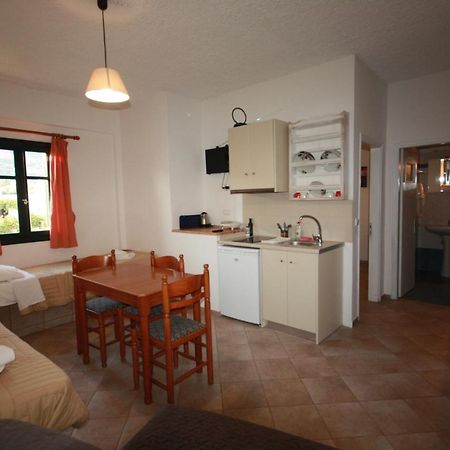 Cyclades Beach Apartments Chrisopigi  Exterior foto