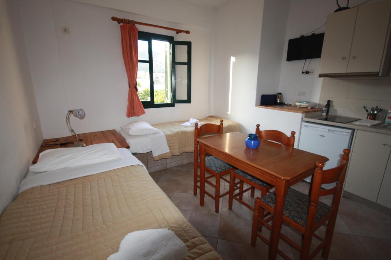 Cyclades Beach Apartments Chrisopigi  Exterior foto