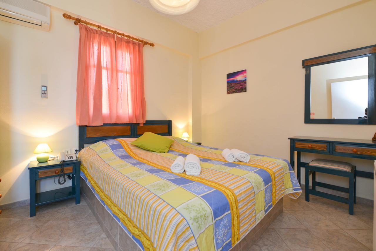 Cyclades Beach Apartments Chrisopigi  Exterior foto